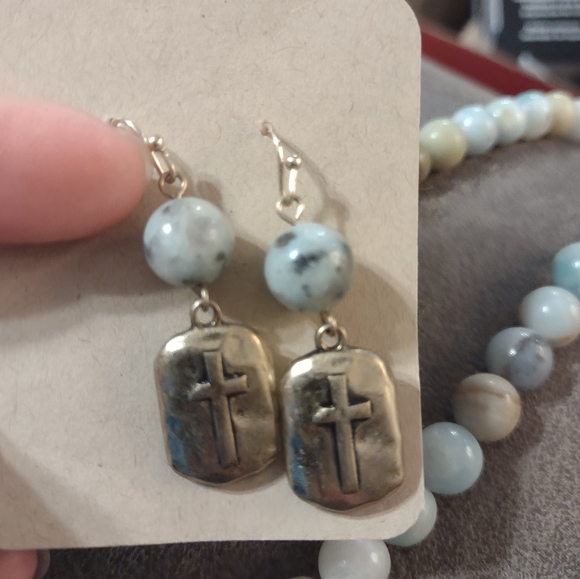 Natural 10mm Blue Round Amazonite Gemstone Bead Necklace - Picture 3 of 14